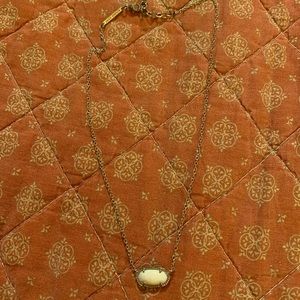 Kendra Scott necklace